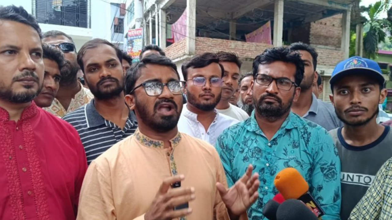 জাতীয় পার্টিকে বিরোধী দলে বসানোর চক্রান্ত চলছে: রাশেদ খান